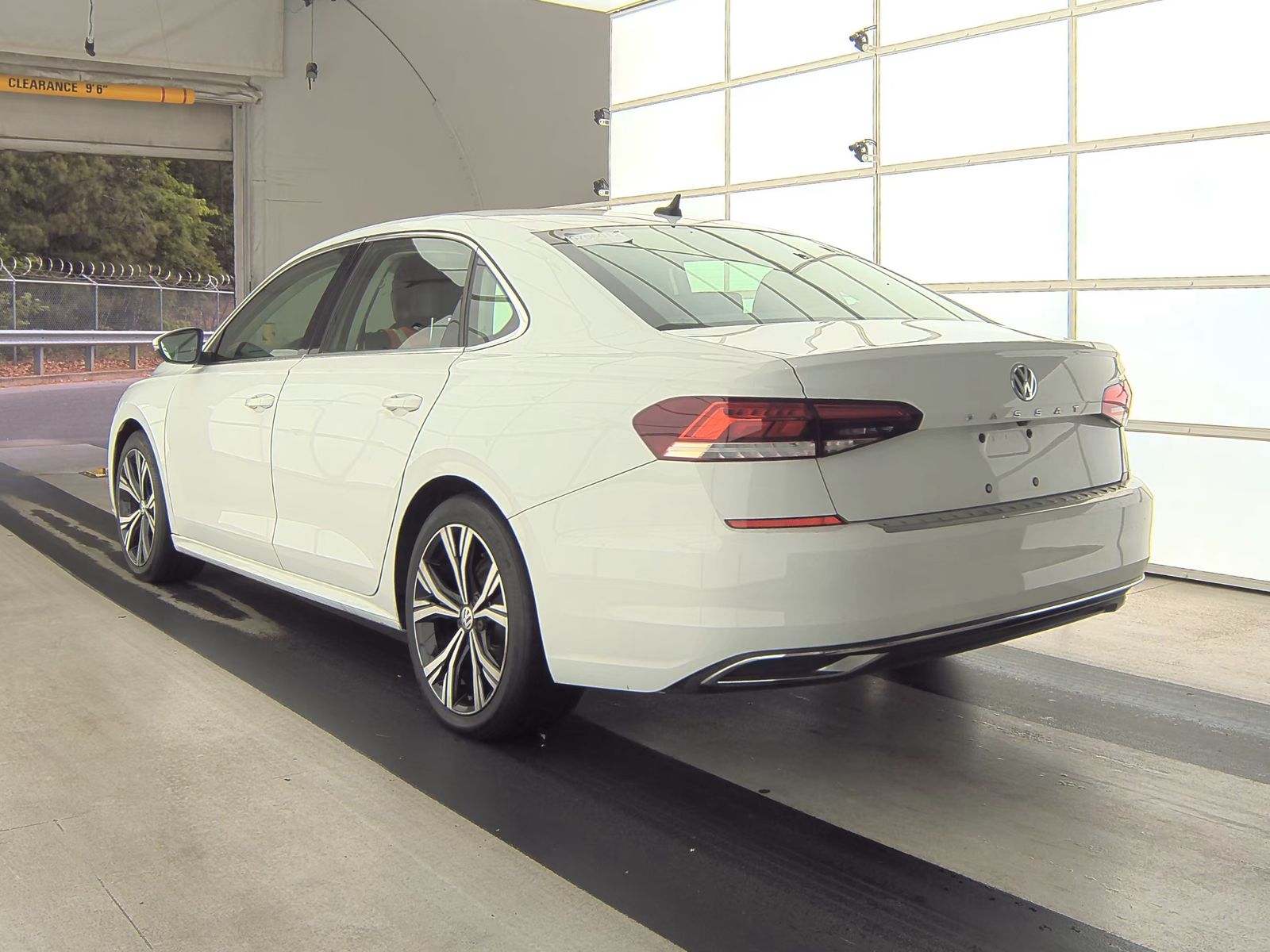 2021 Volkswagen Passat 2.0T SE FWD