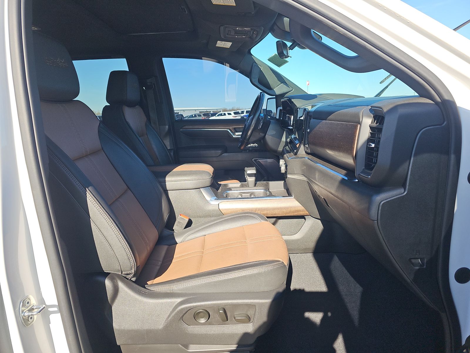 2023 Chevrolet Silverado 1500 High Country AWD