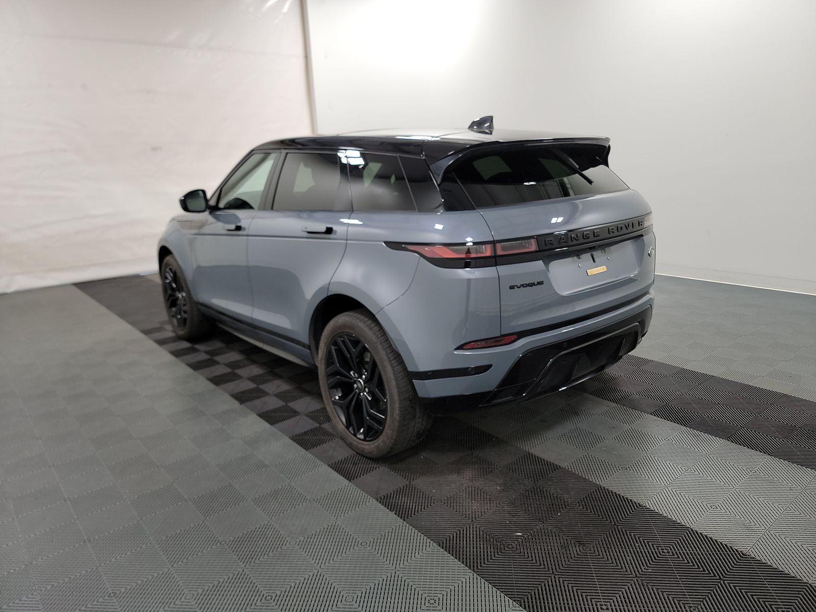 2022 Land Rover Range Rover Evoque R-Dynamic SE AWD