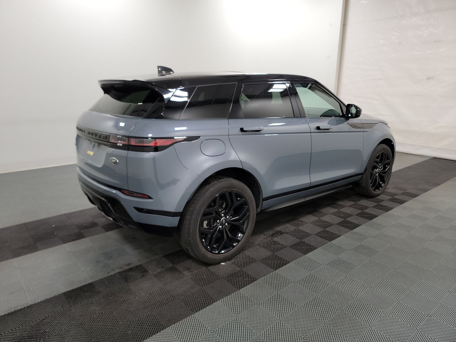 2022 Land Rover Range Rover Evoque R-Dynamic SE AWD