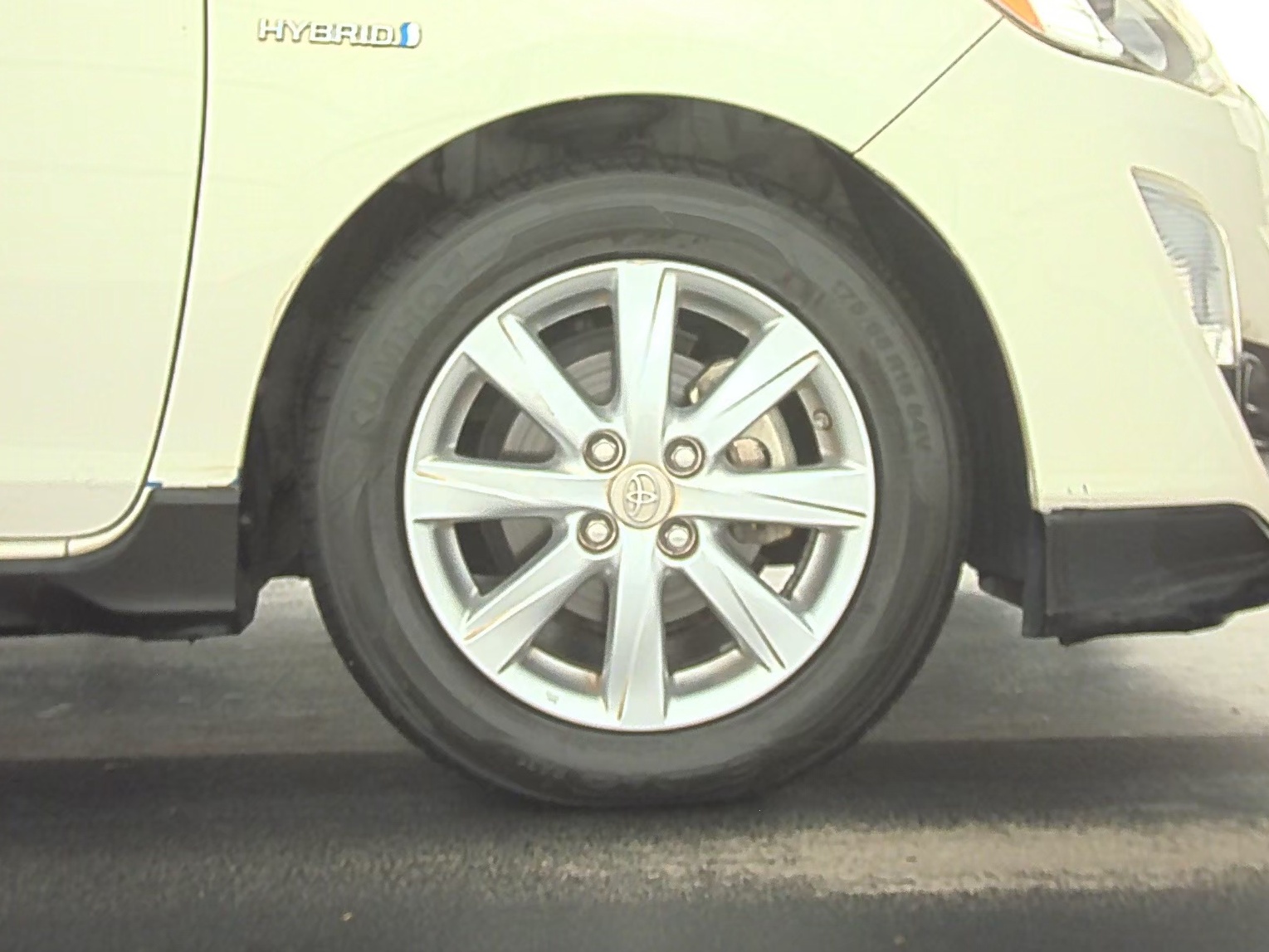 2017 Toyota Prius c Two FWD
