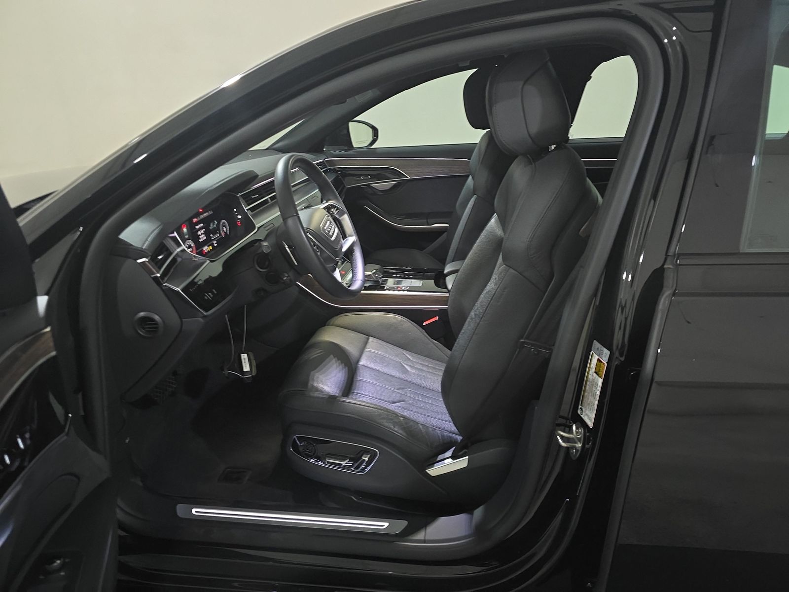 2022 Audi A8 Base AWD