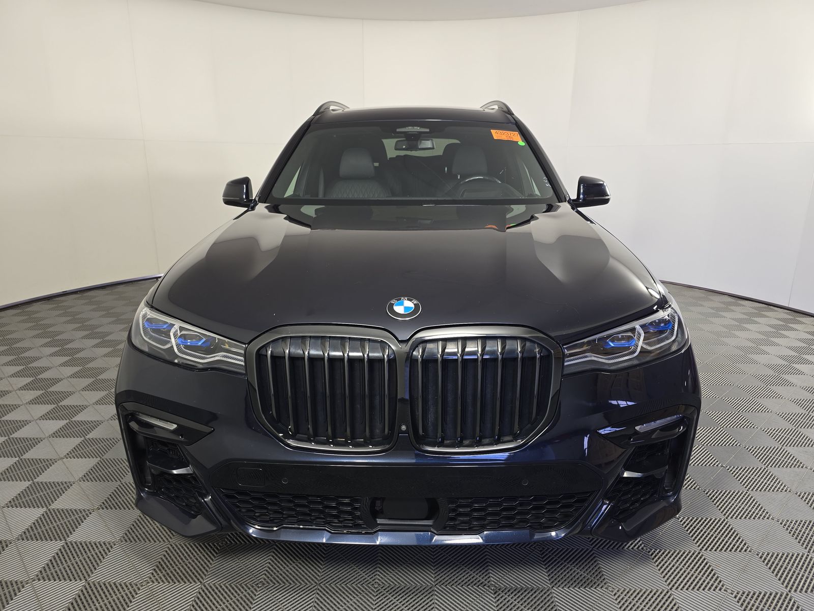 2022 BMW X7 M50i AWD
