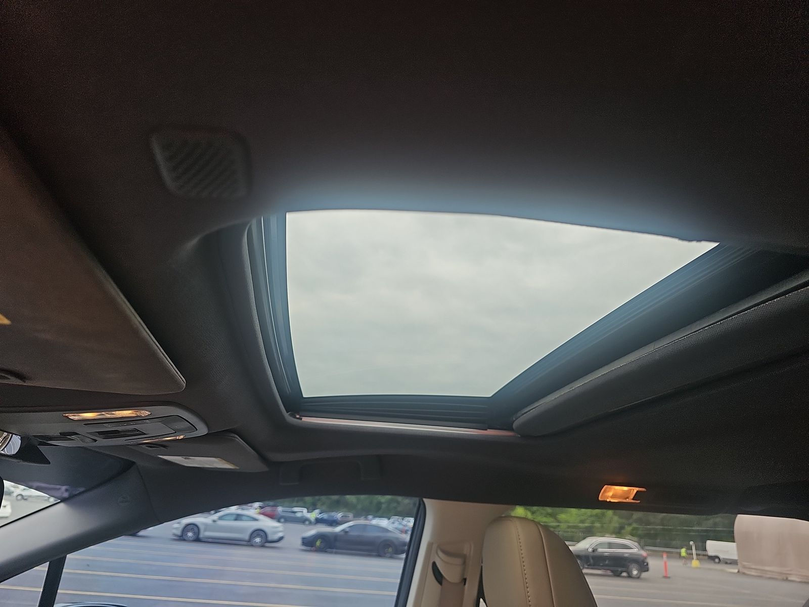 2022 Toyota Sienna XLE FWD