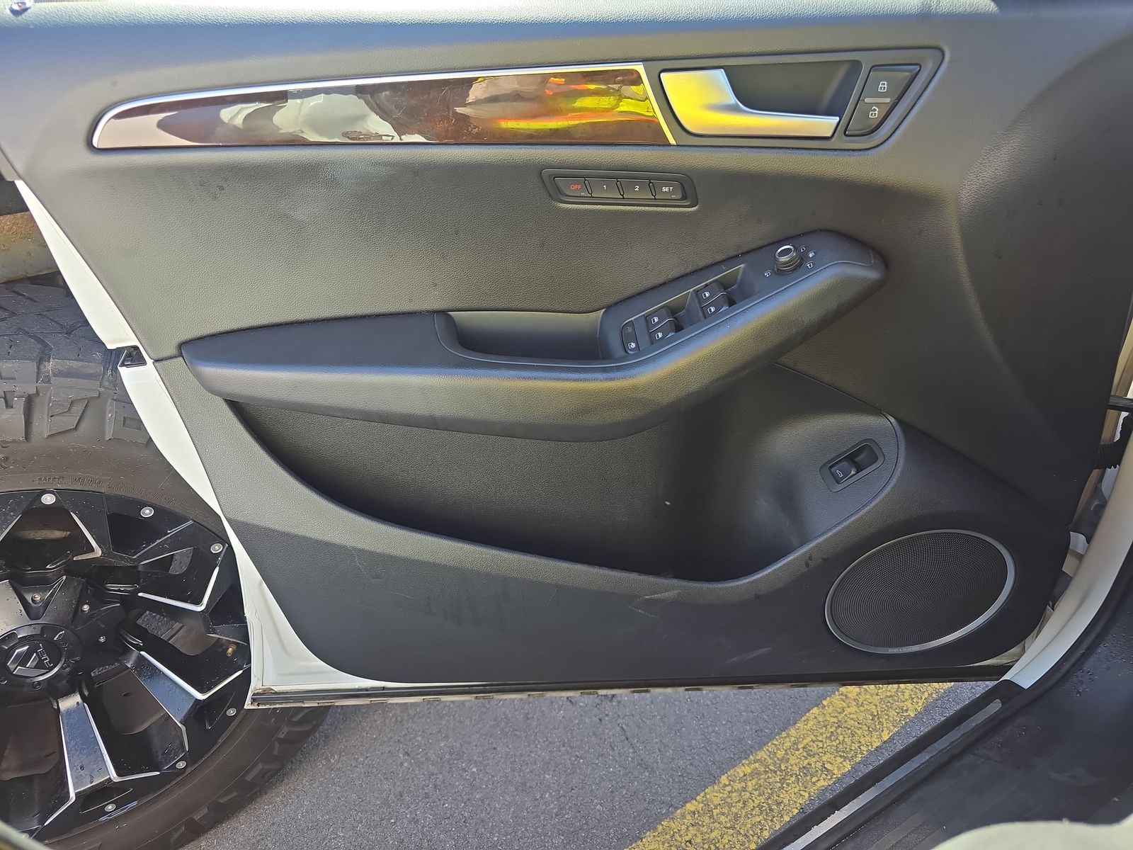 2012 Audi Q5 3.2 Premium Plus AWD