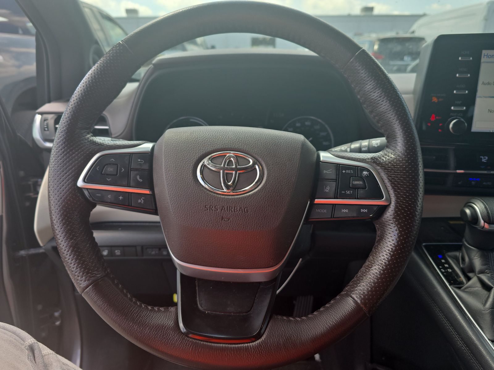 2022 Toyota Sienna Platinum AWD