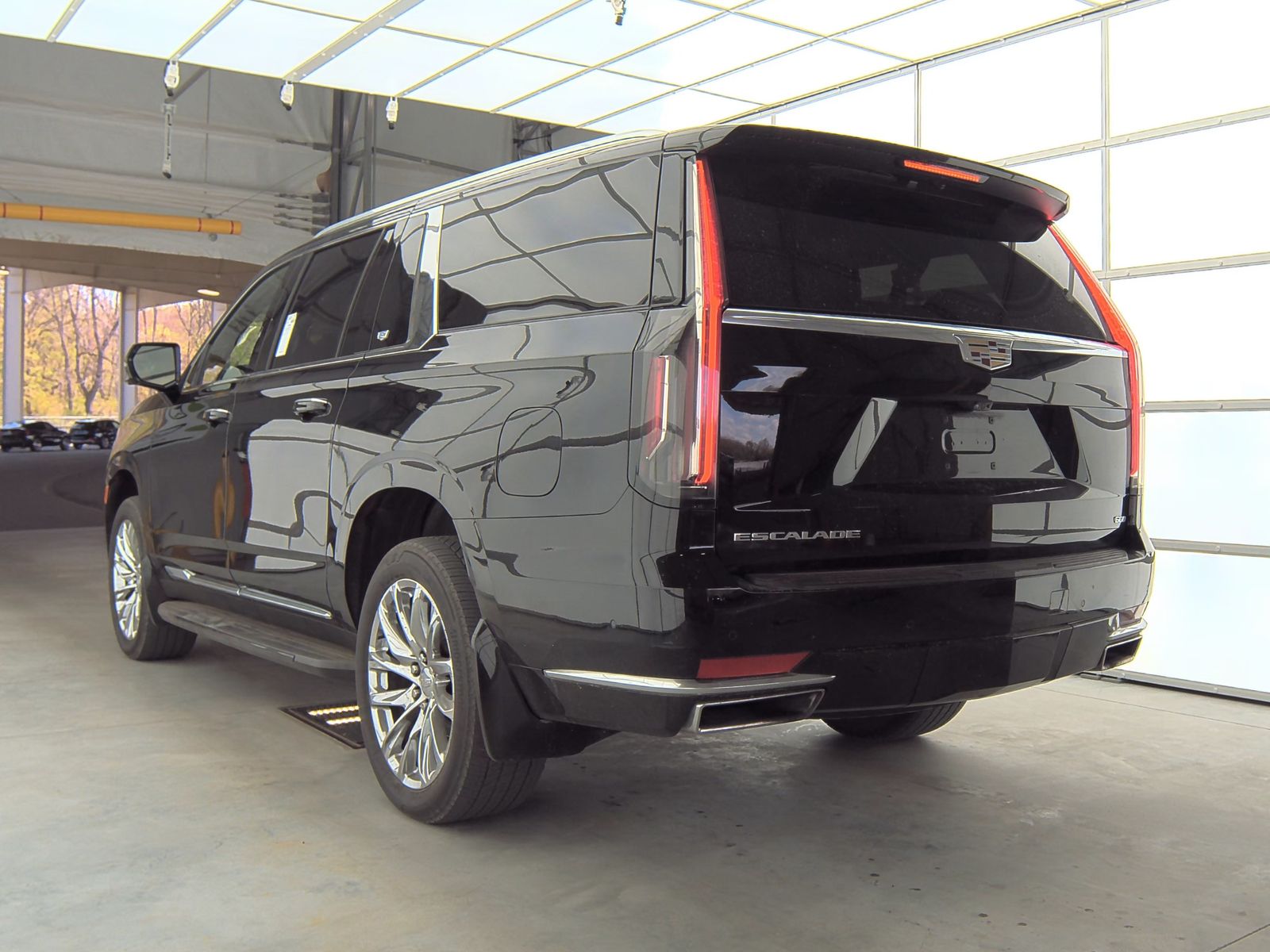 2022 Cadillac Escalade ESV Premium Luxury AWD