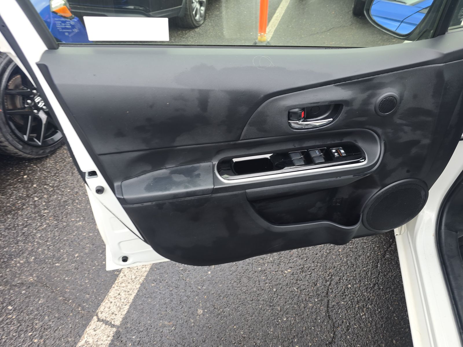 2016 Toyota Prius c Two FWD