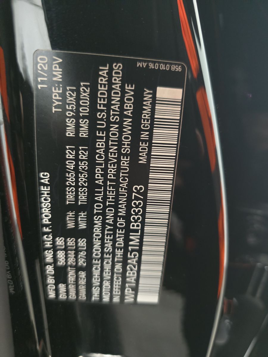 2021 Porsche Macan S AWD