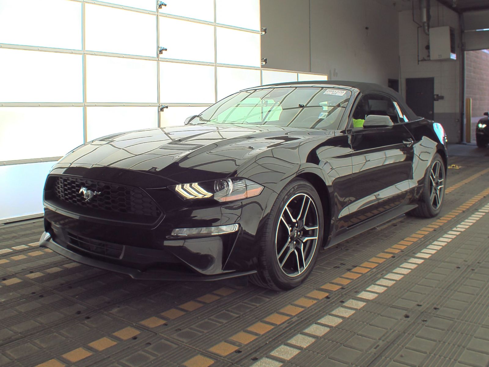 2022 Ford Mustang EcoBoost Premium RWD