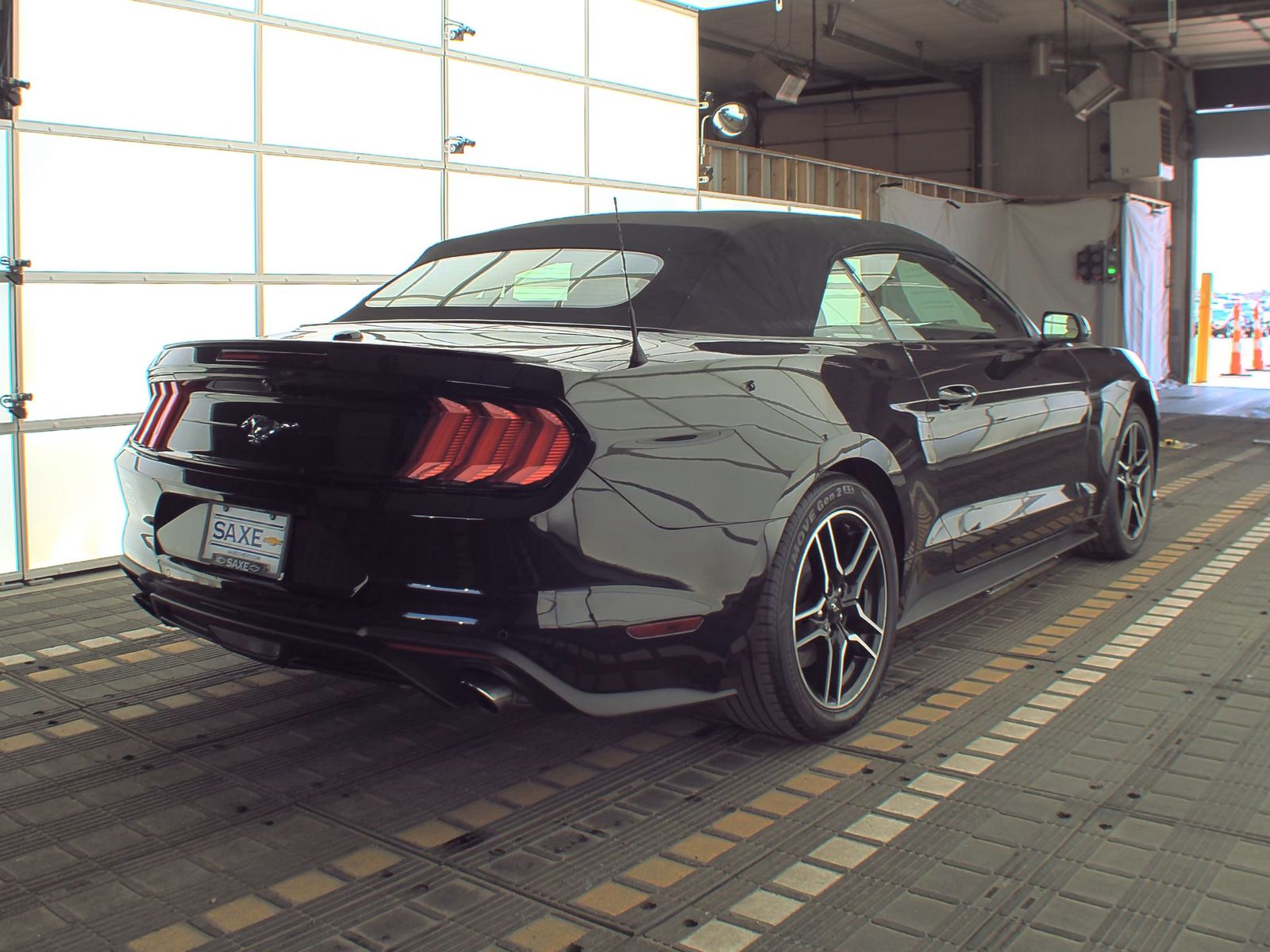 2022 Ford Mustang EcoBoost Premium RWD