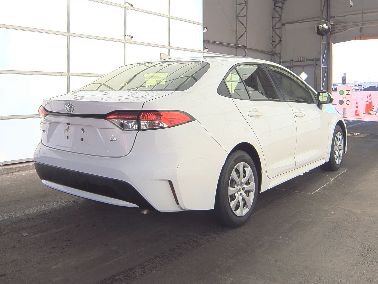 2022 Toyota Corolla LE FWD