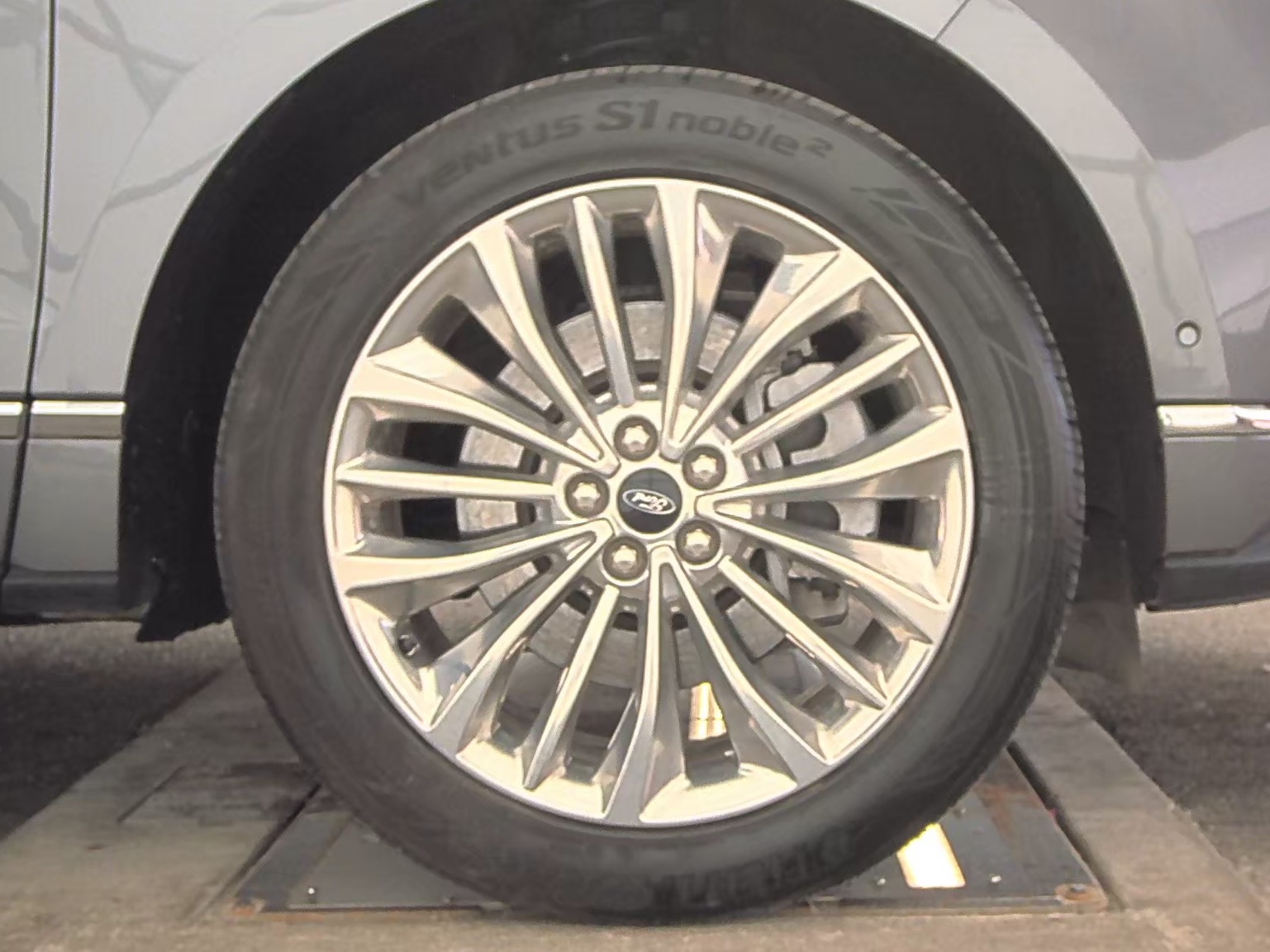 2024 Ford Edge Titanium AWD
