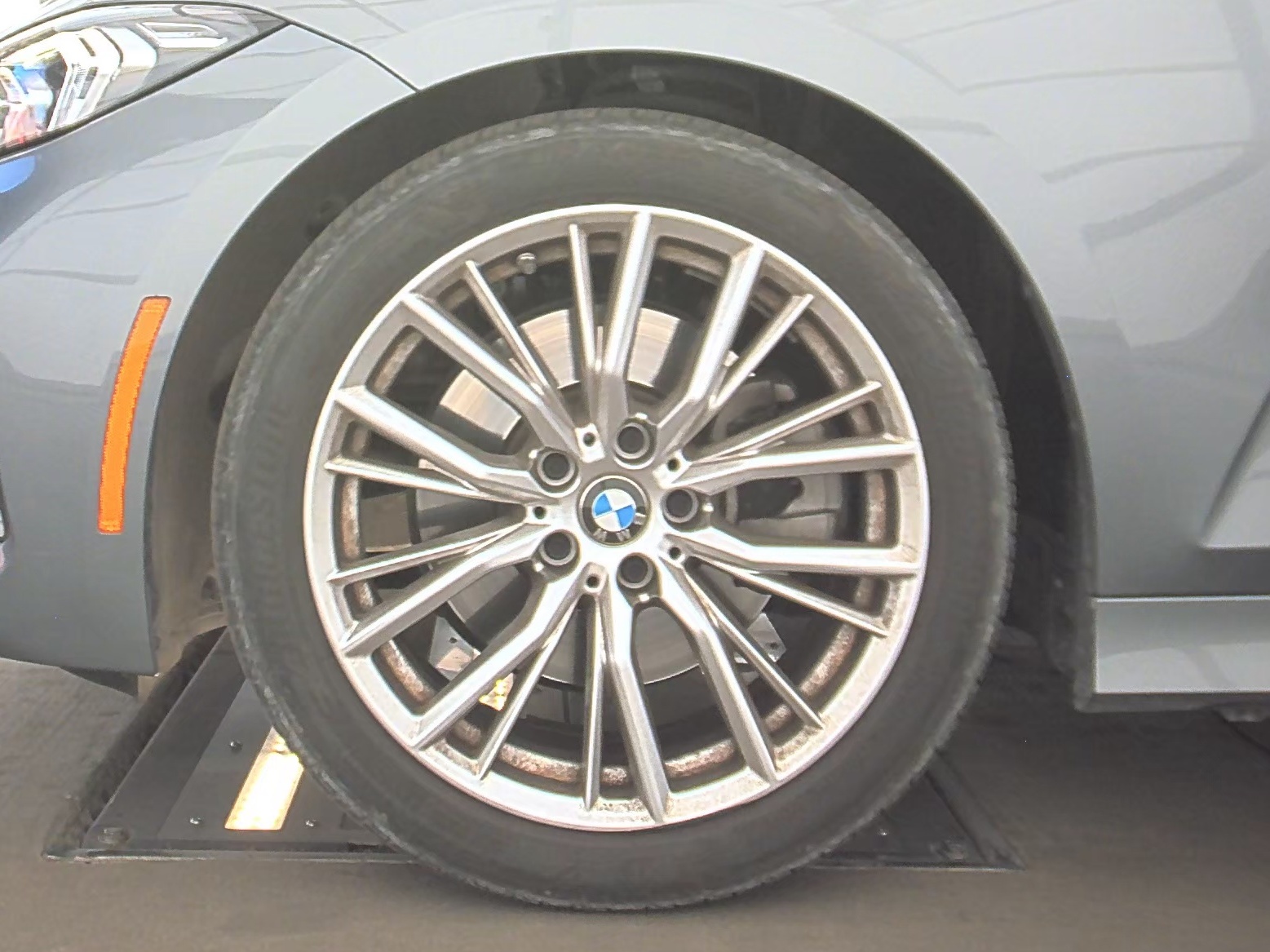 2024 BMW 3 Series 330i RWD