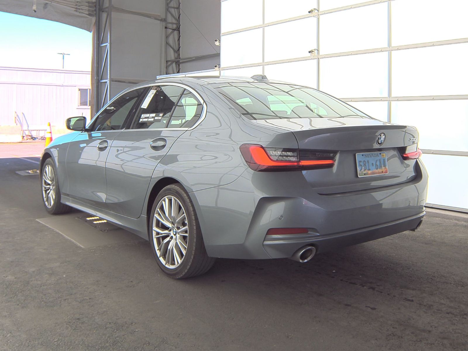 2024 BMW 3 Series 330i RWD