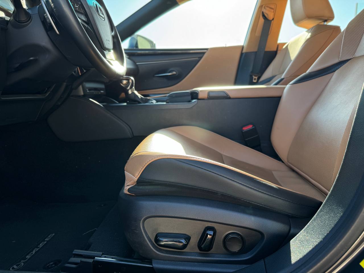 2022 Lexus ES ES 300h FWD