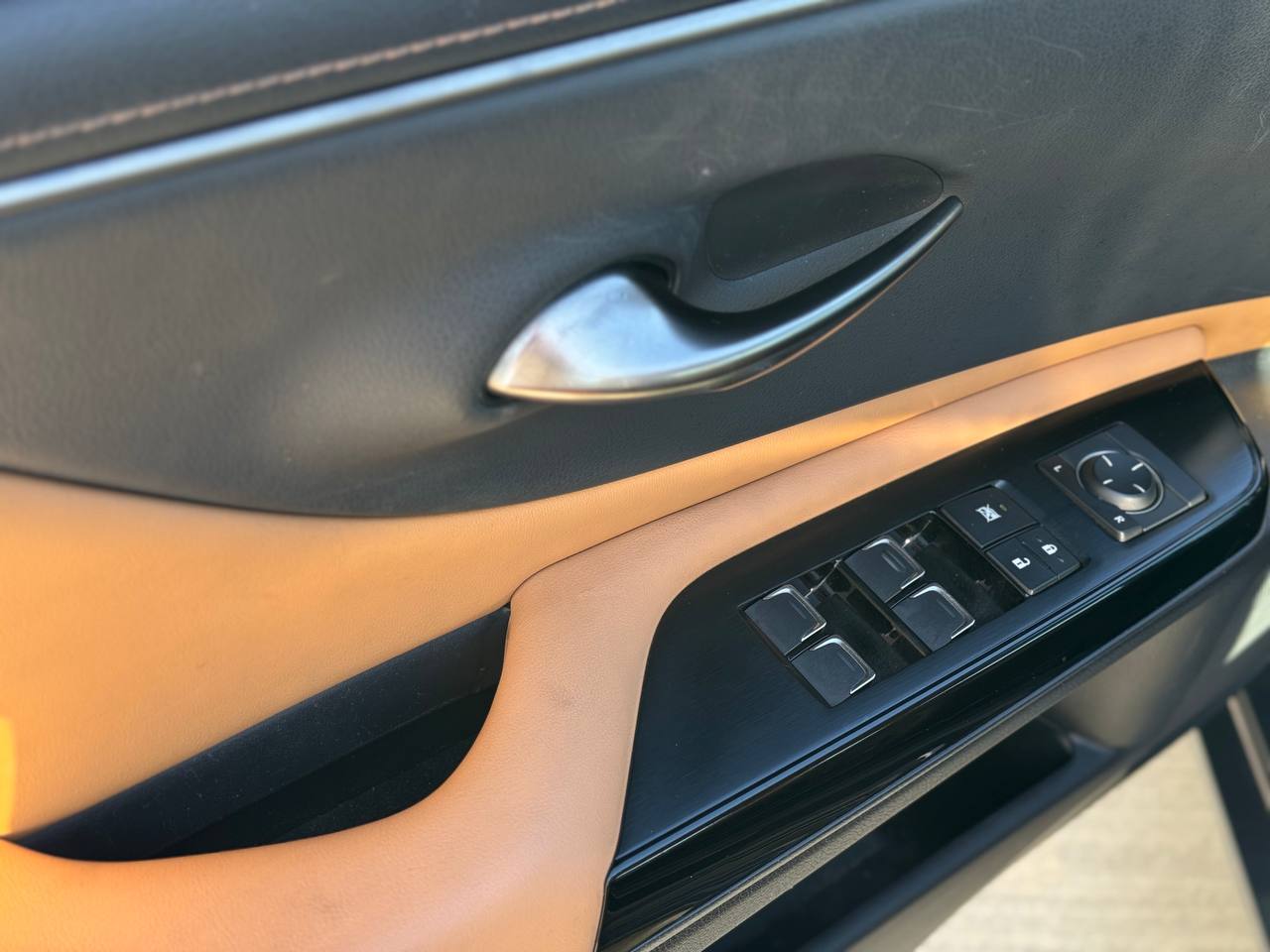 2022 Lexus ES ES 300h FWD