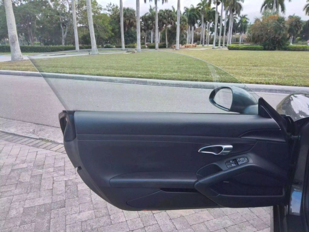 2014 Porsche Cayman S RWD