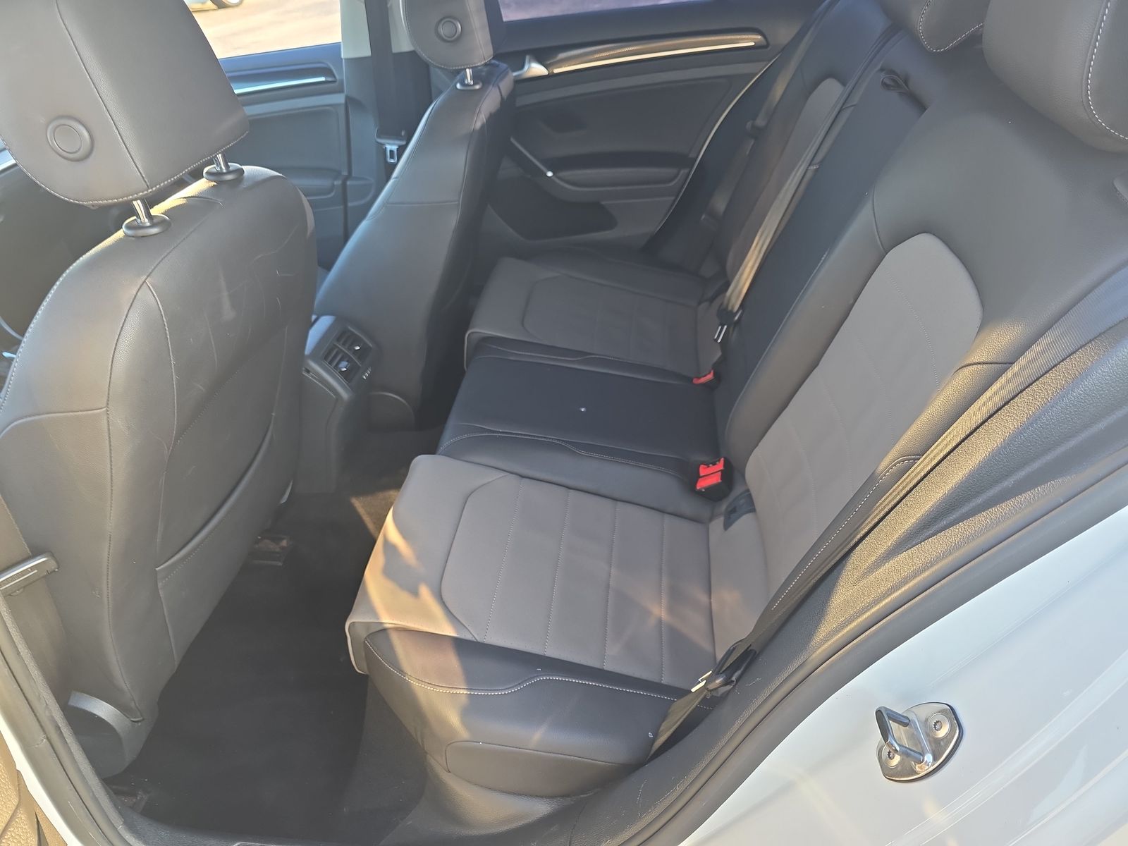 2015 Volkswagen Golf 1.8T S FWD