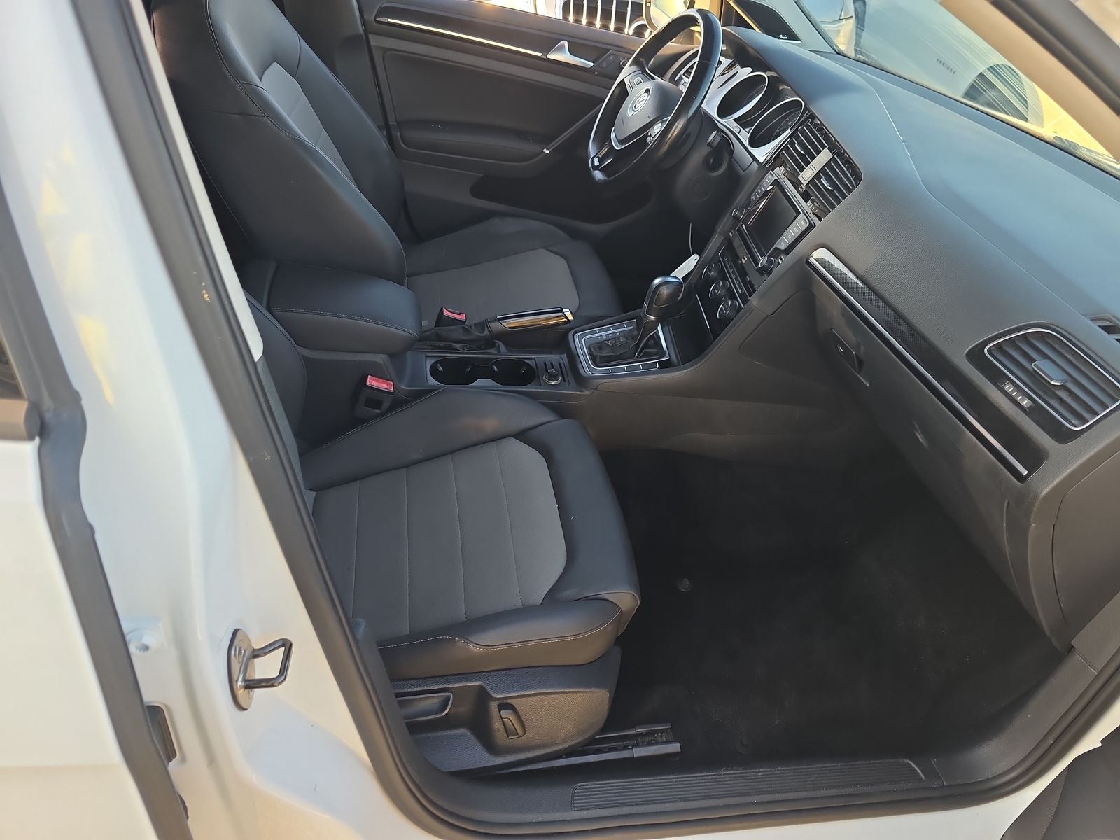 2015 Volkswagen Golf 1.8T S FWD