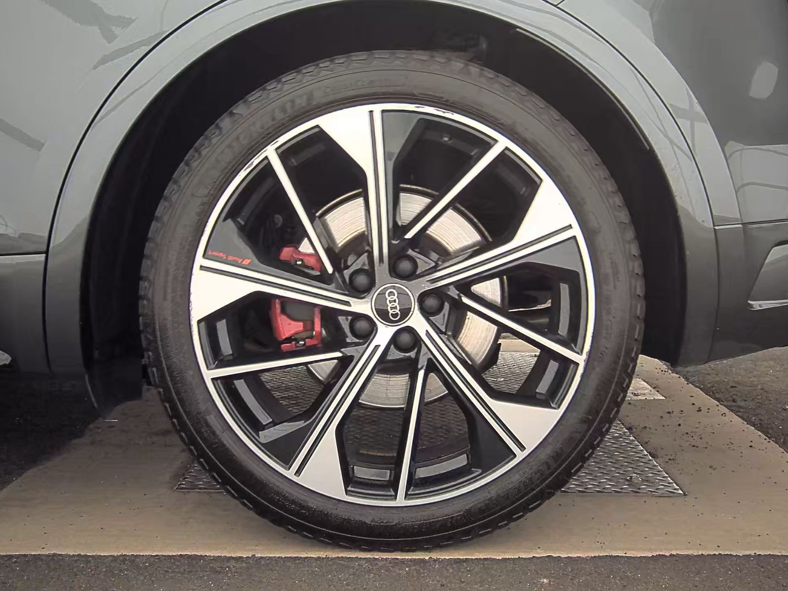 2022 Audi SQ5 Premium Plus AWD