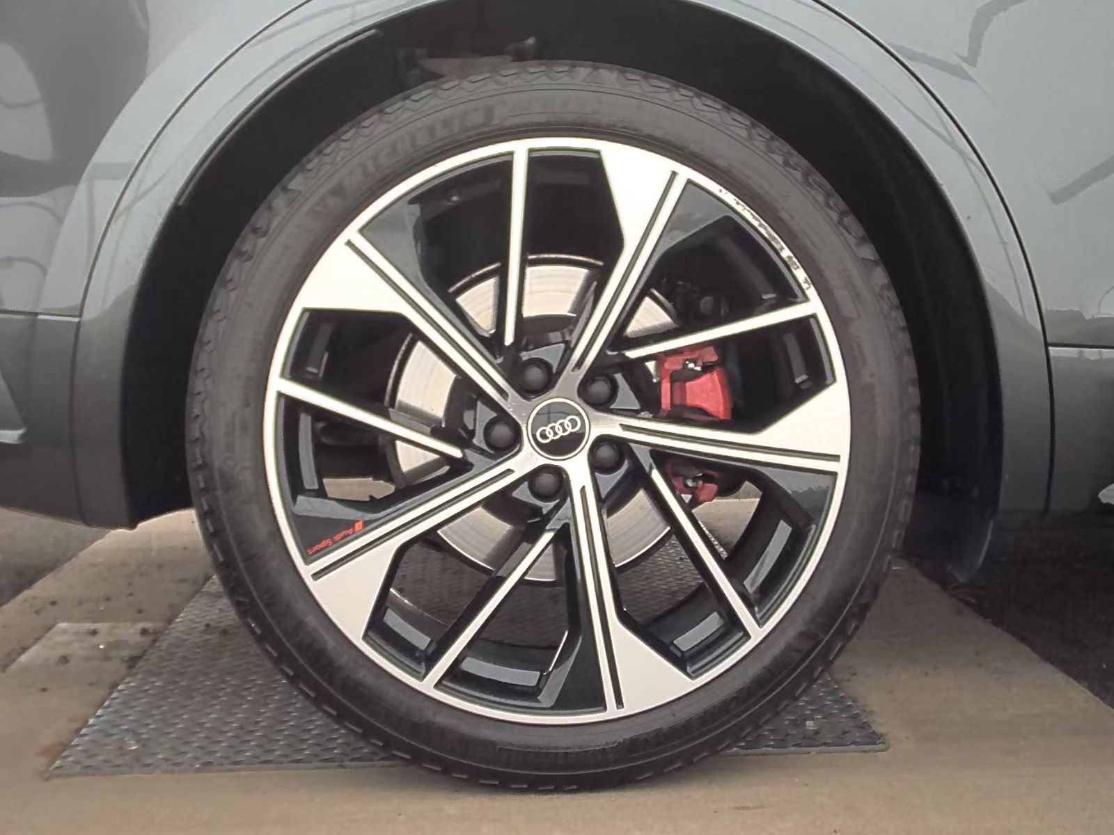 2022 Audi SQ5 Premium Plus AWD