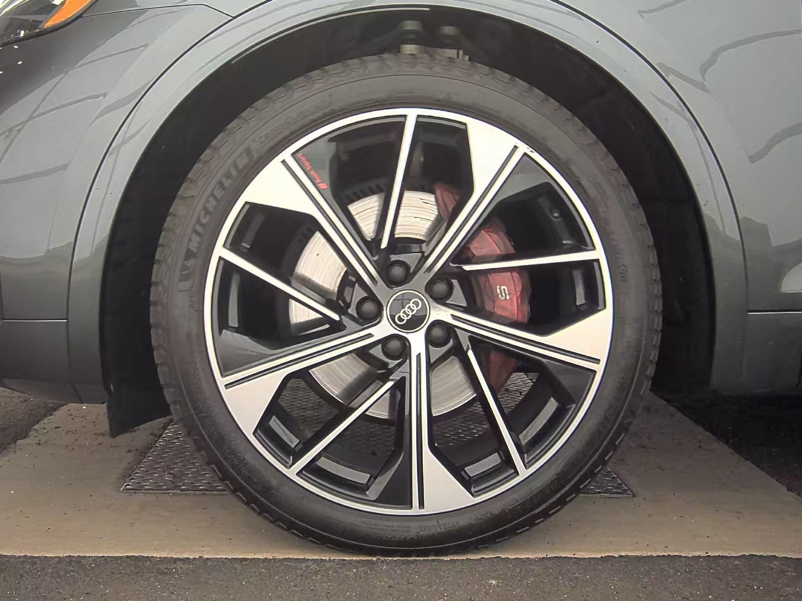 2022 Audi SQ5 Premium Plus AWD