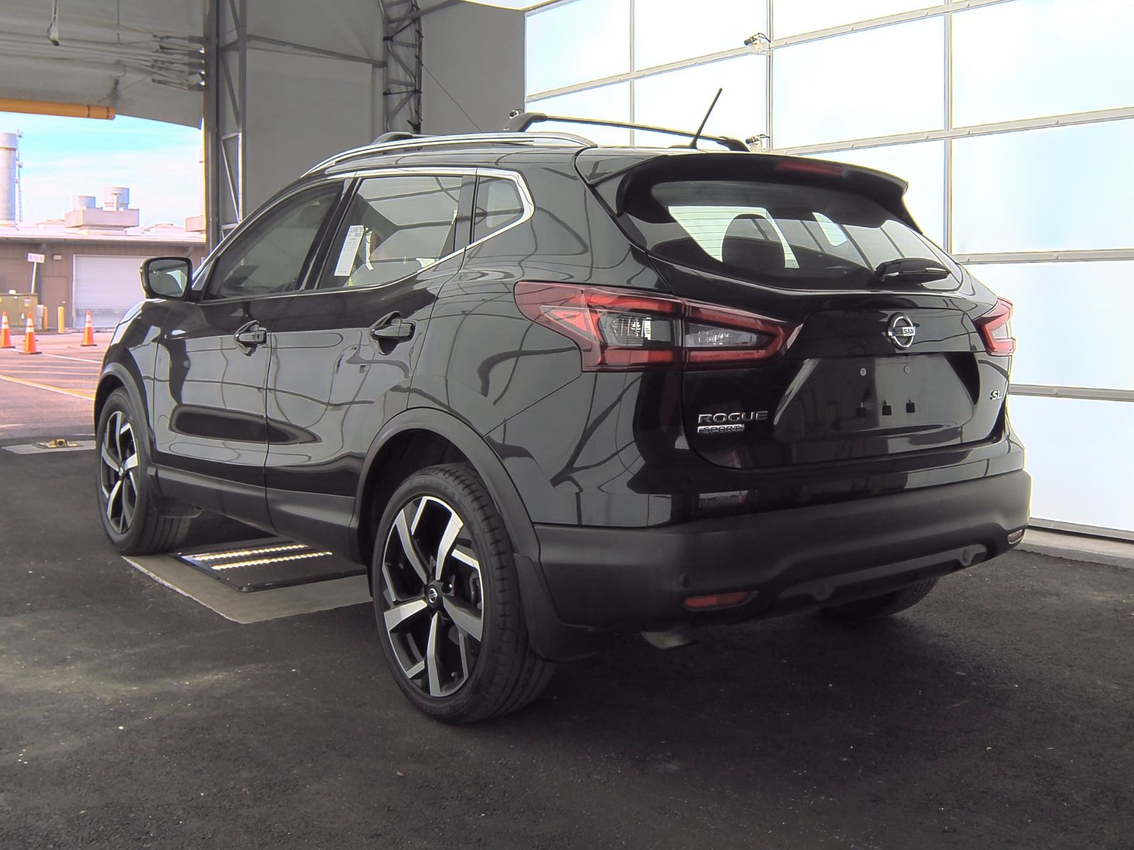 2021 Nissan Rogue Sport SL FWD