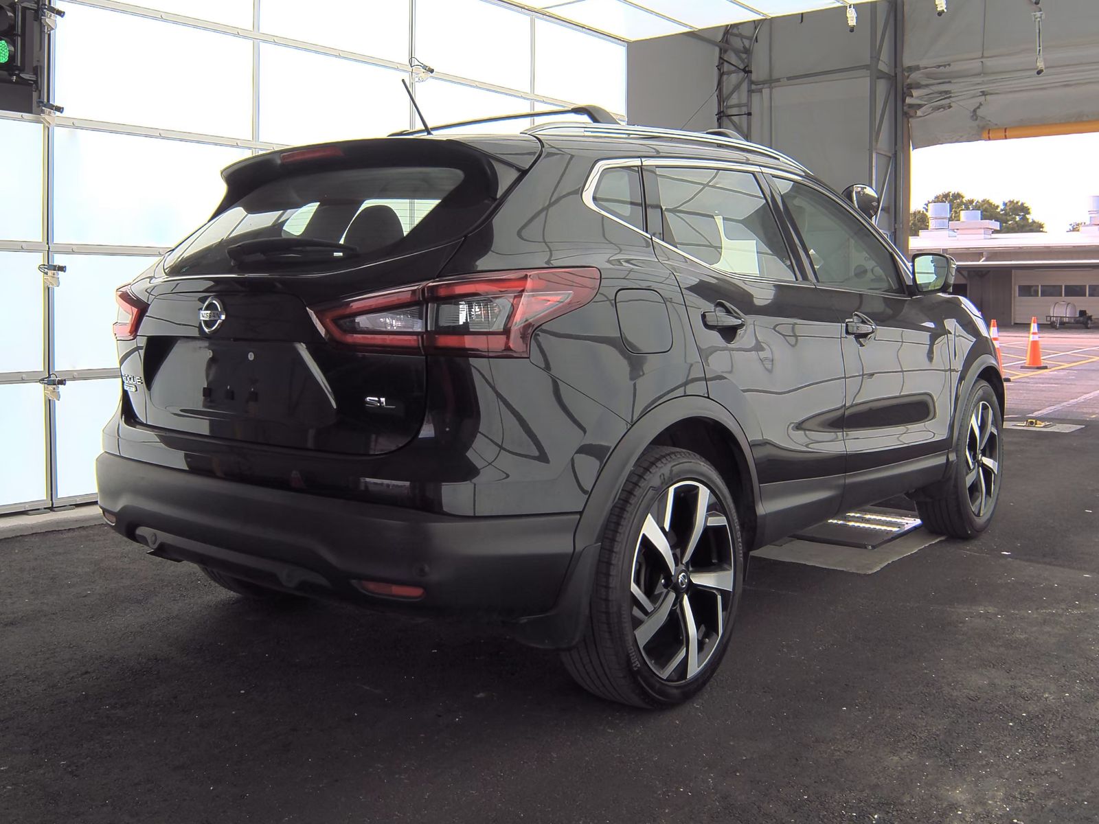2021 Nissan Rogue Sport SL FWD