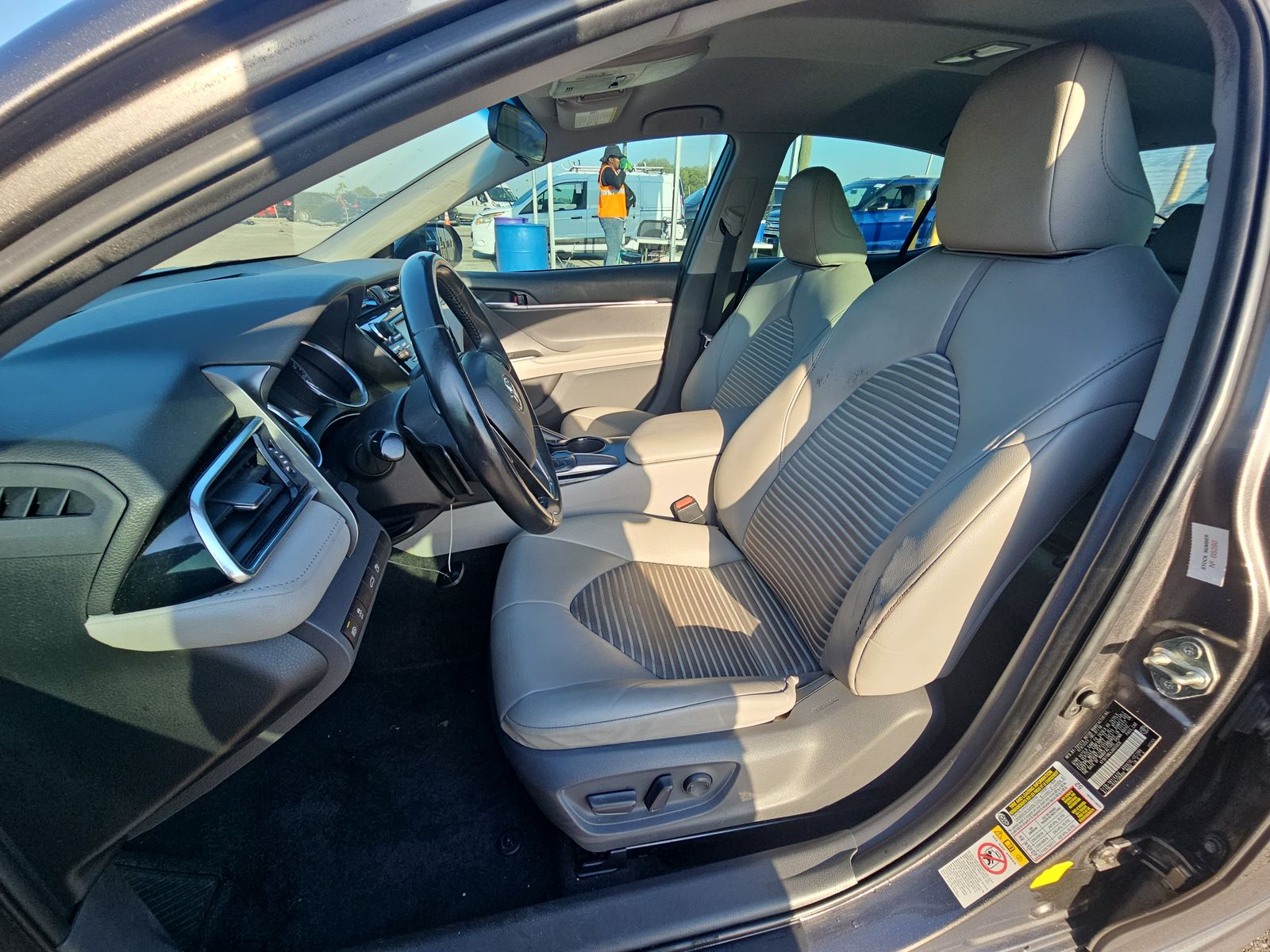 2018 Toyota Camry SE FWD