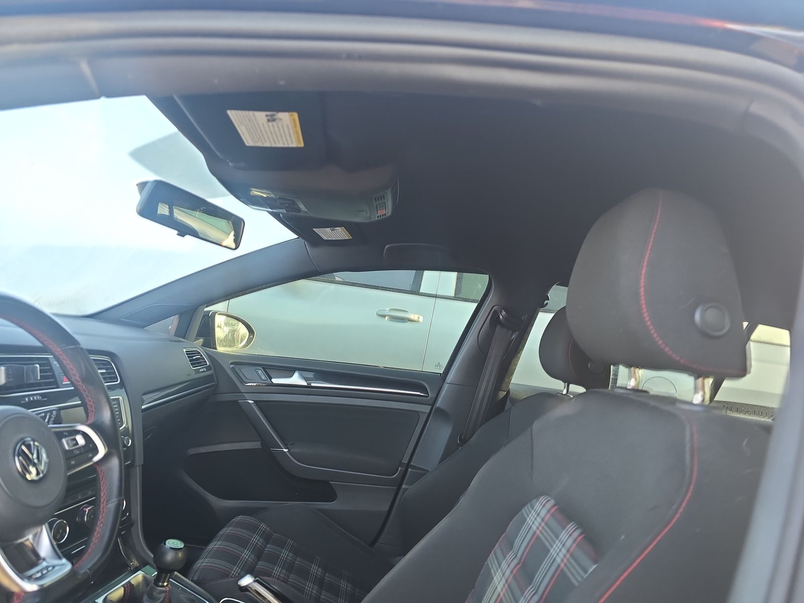 2017 Volkswagen Golf GTI 2.0T Sport FWD