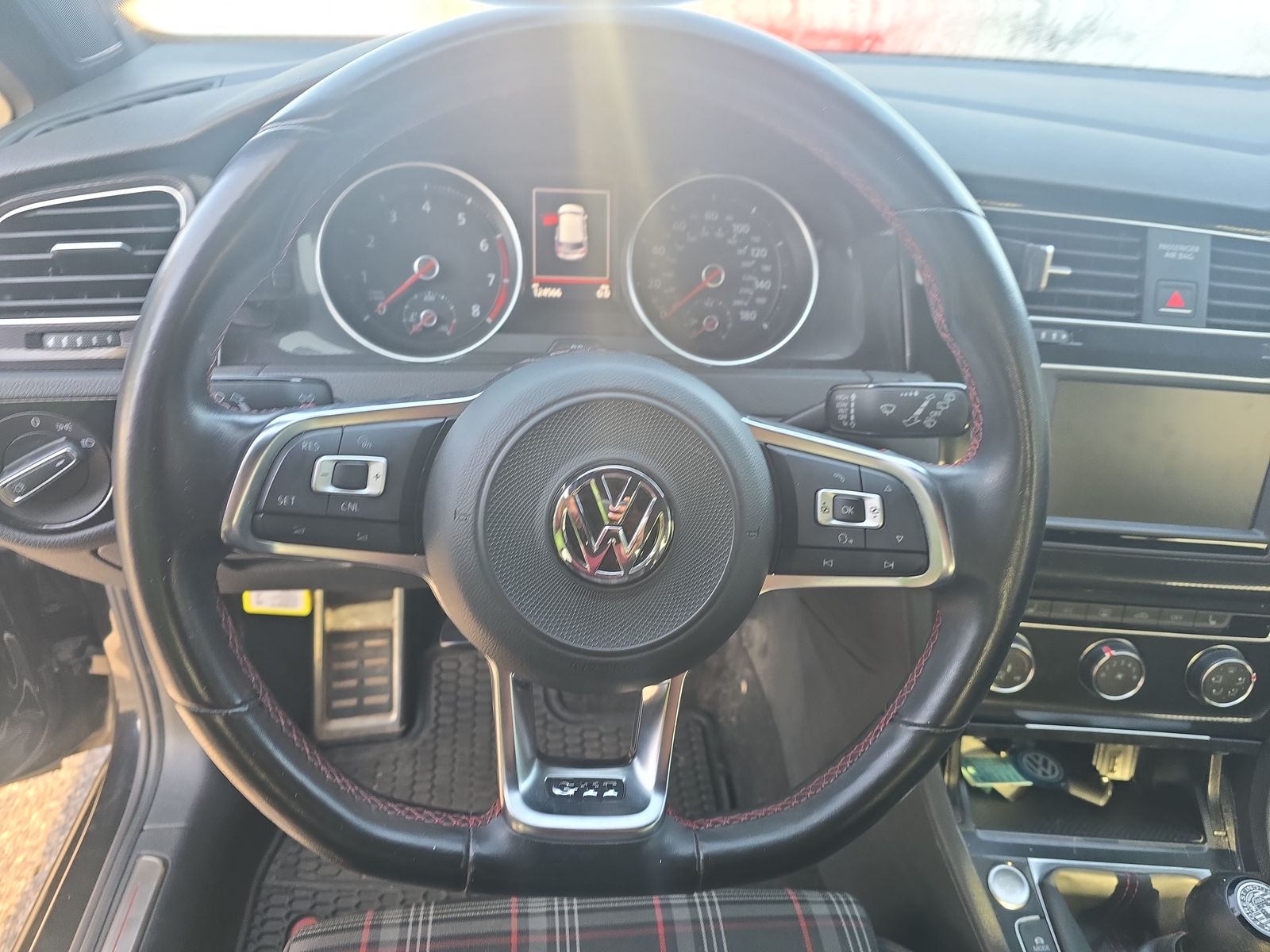 2017 Volkswagen Golf GTI 2.0T Sport FWD