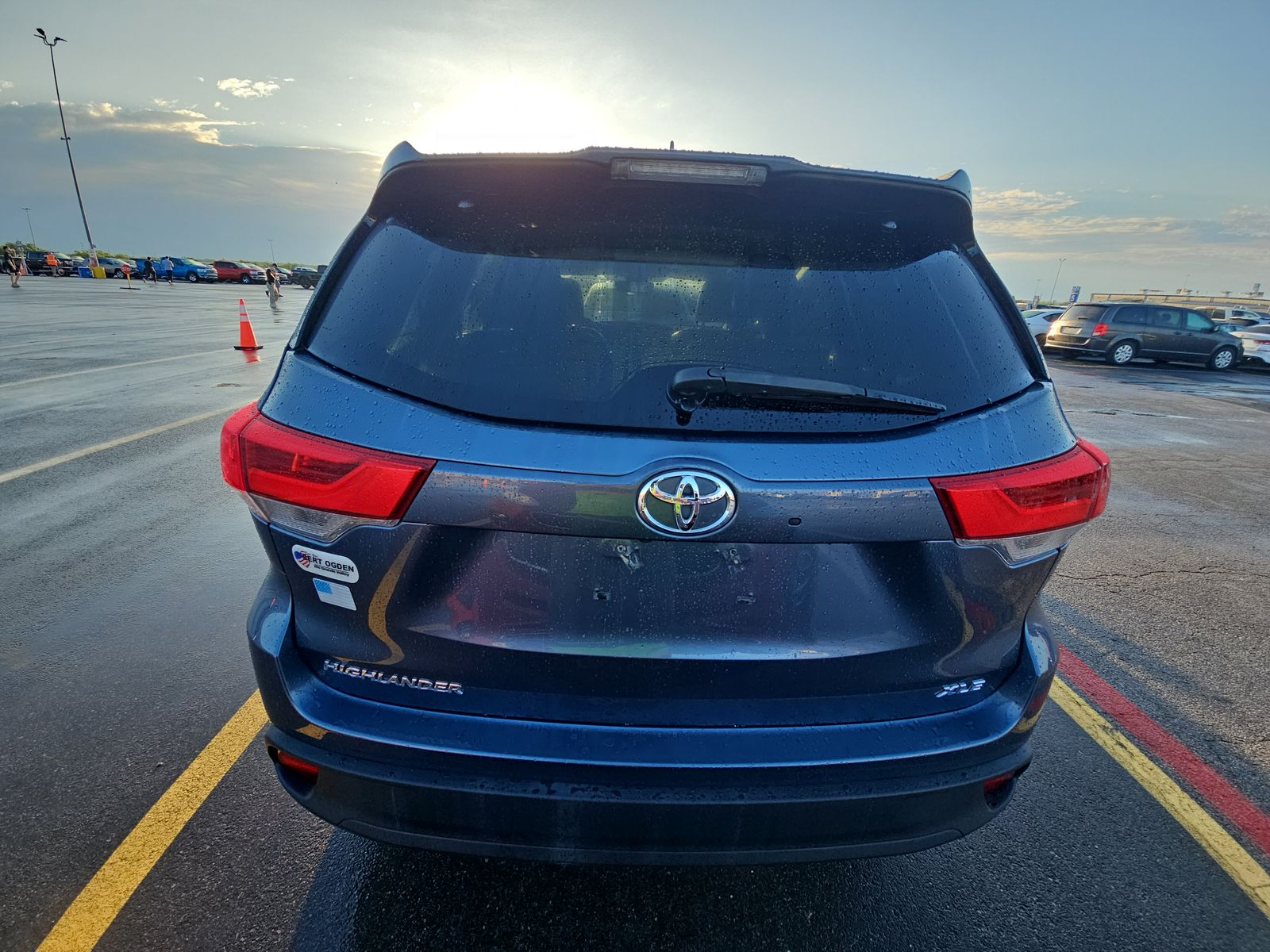 2018 Toyota Highlander XLE FWD