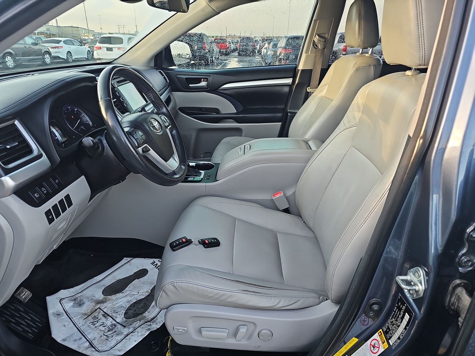 2018 Toyota Highlander XLE FWD