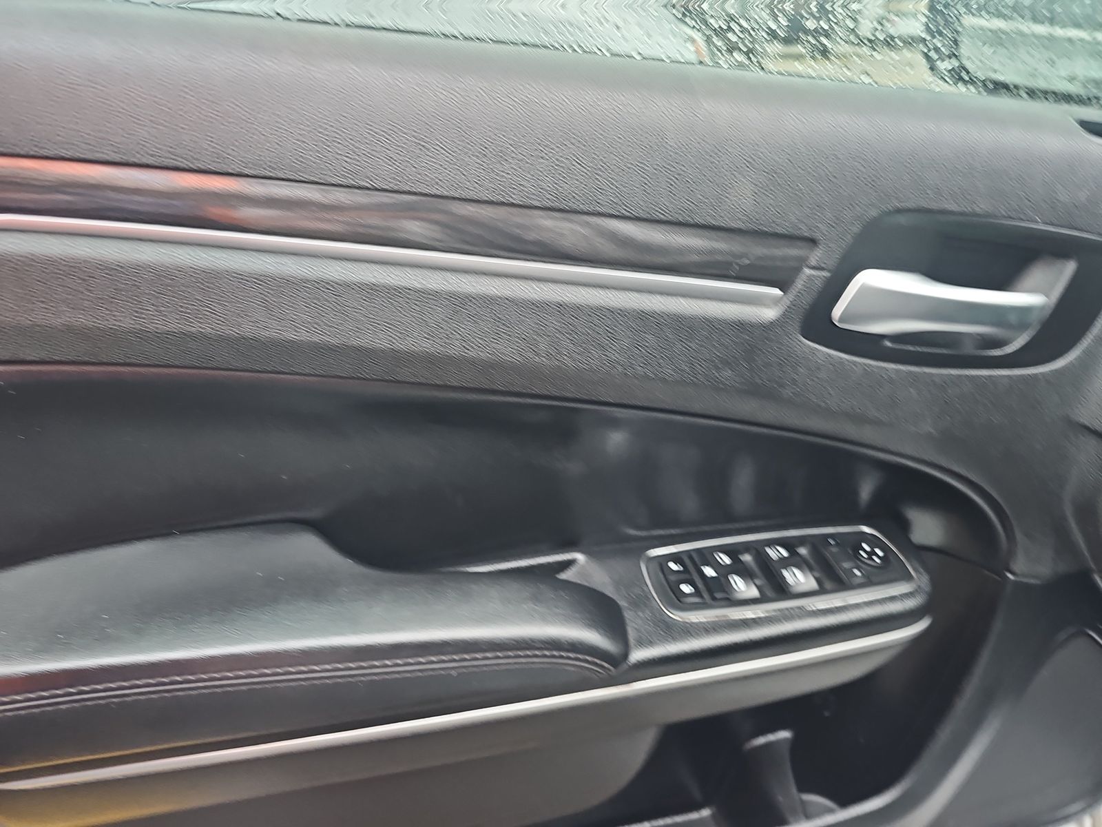 2019 Chrysler 300 Touring RWD