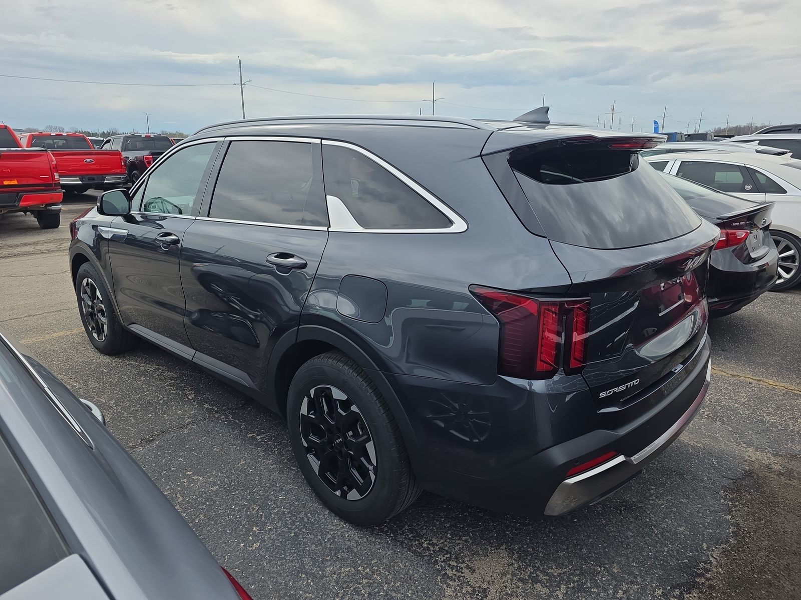 2024 Kia Sorento S FWD