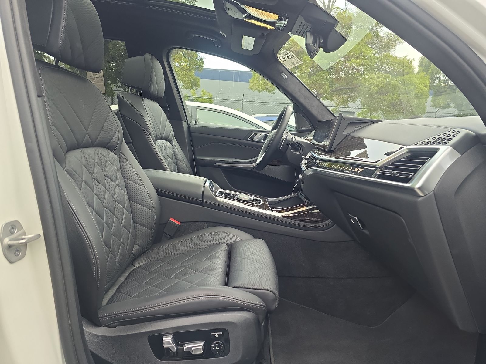 2024 BMW X7 xDrive40i AWD