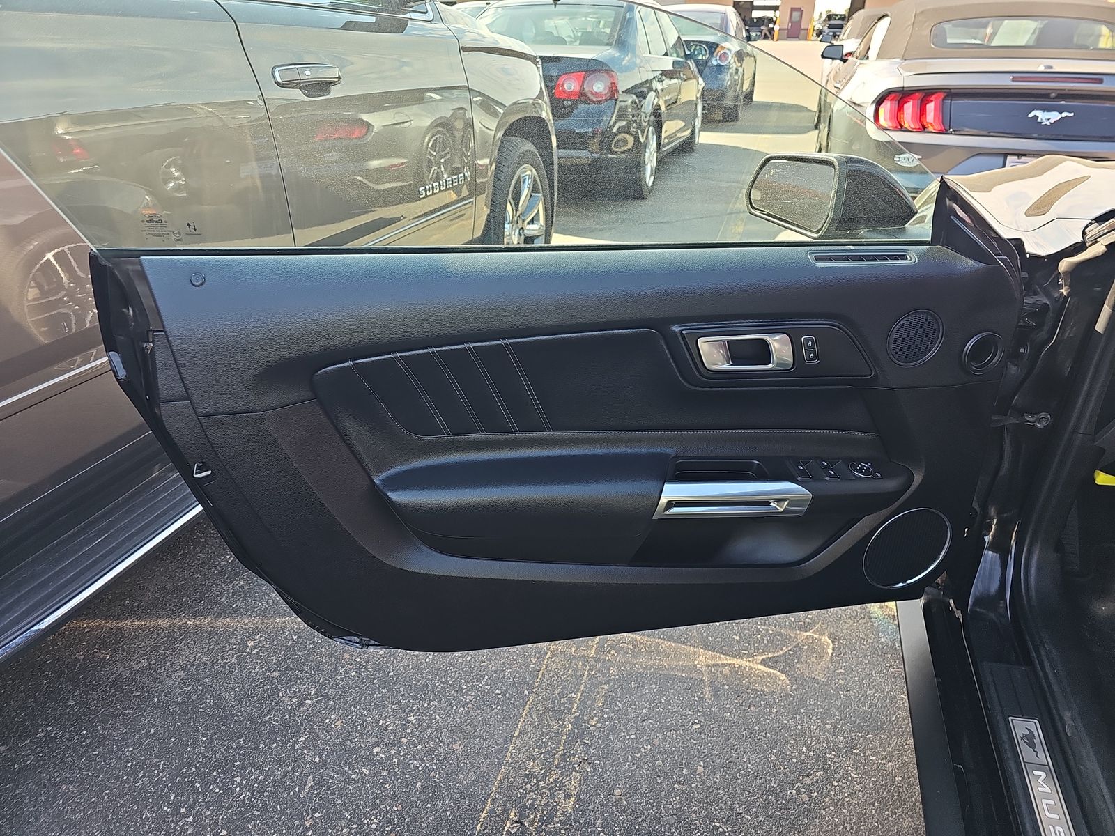 2022 Ford Mustang EcoBoost Premium RWD