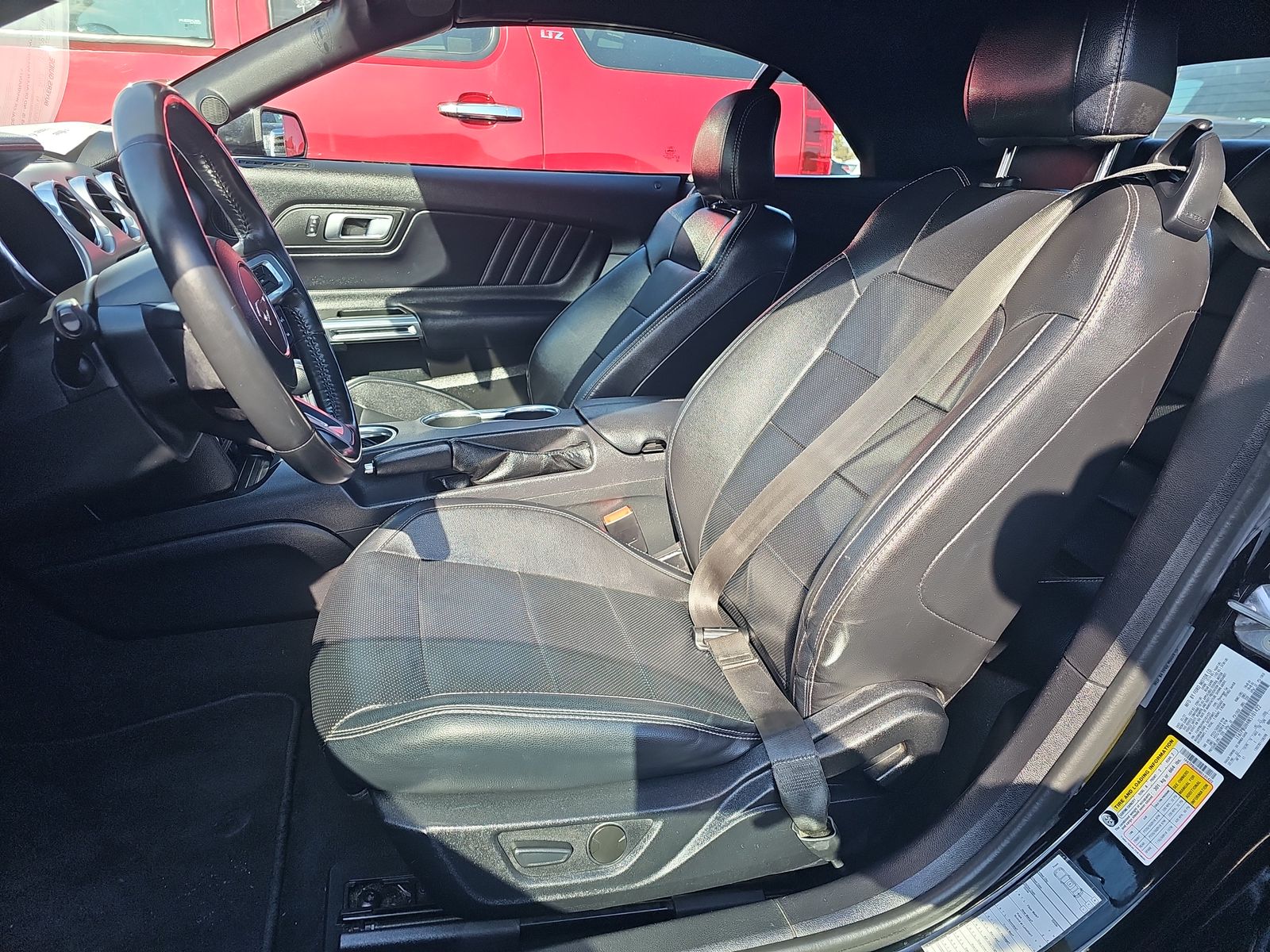 2022 Ford Mustang EcoBoost Premium RWD