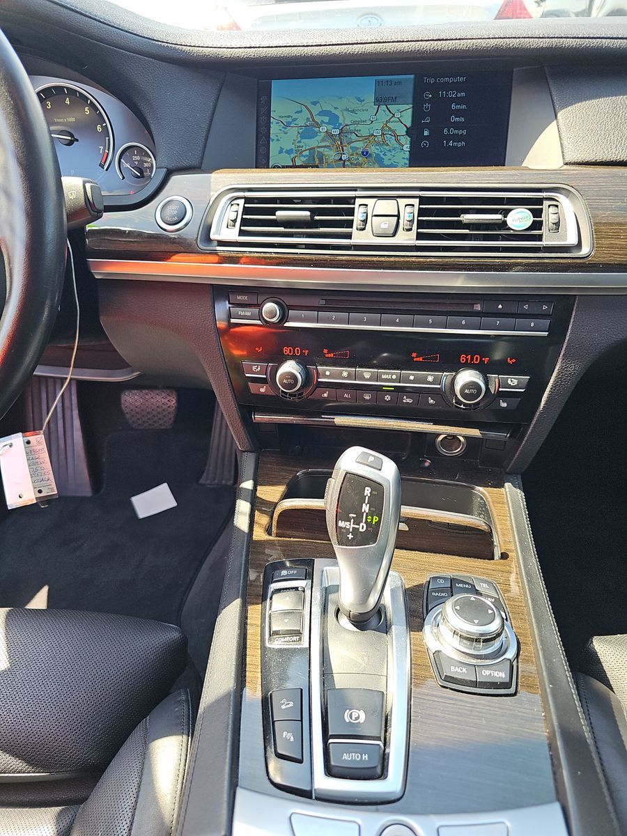 2012 BMW 7 Series 750i xDrive AWD