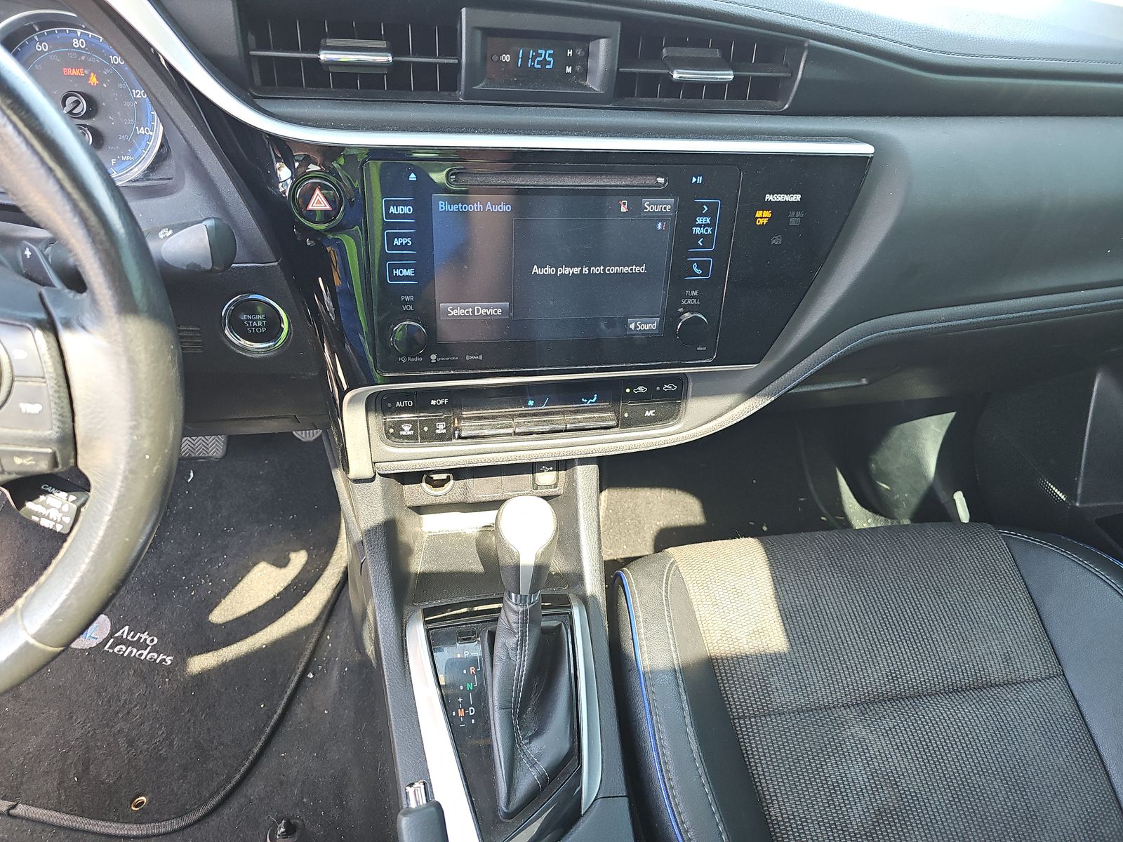 2017 Toyota Corolla SE FWD