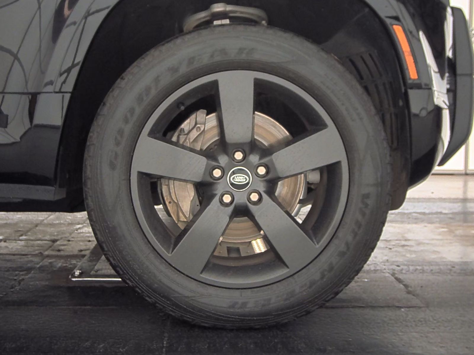 2022 Land Rover Defender 110 X-Dynamic HSE AWD