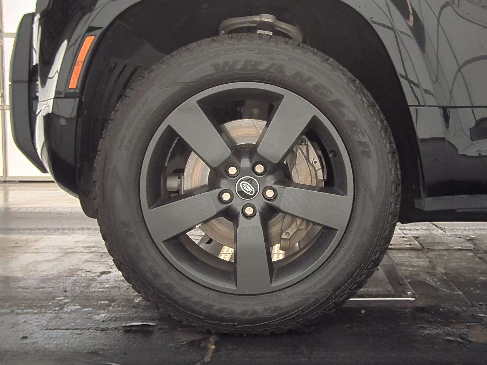 2022 Land Rover Defender 110 X-Dynamic HSE AWD