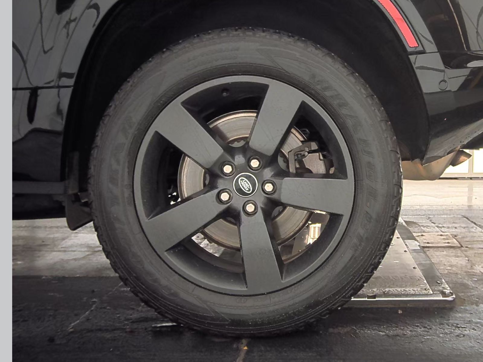 2022 Land Rover Defender 110 X-Dynamic HSE AWD