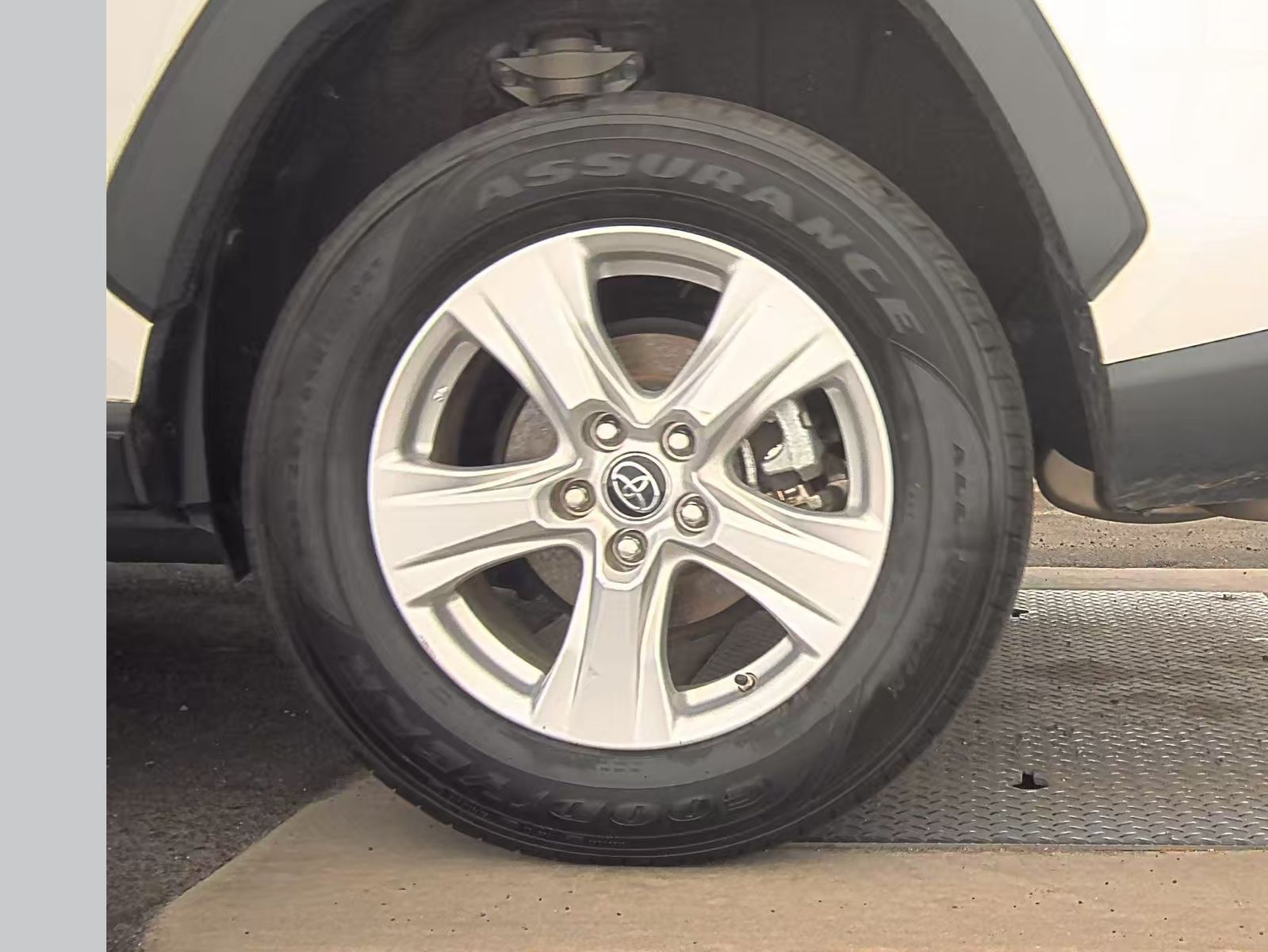 2019 Toyota RAV4 Hybrid LE AWD