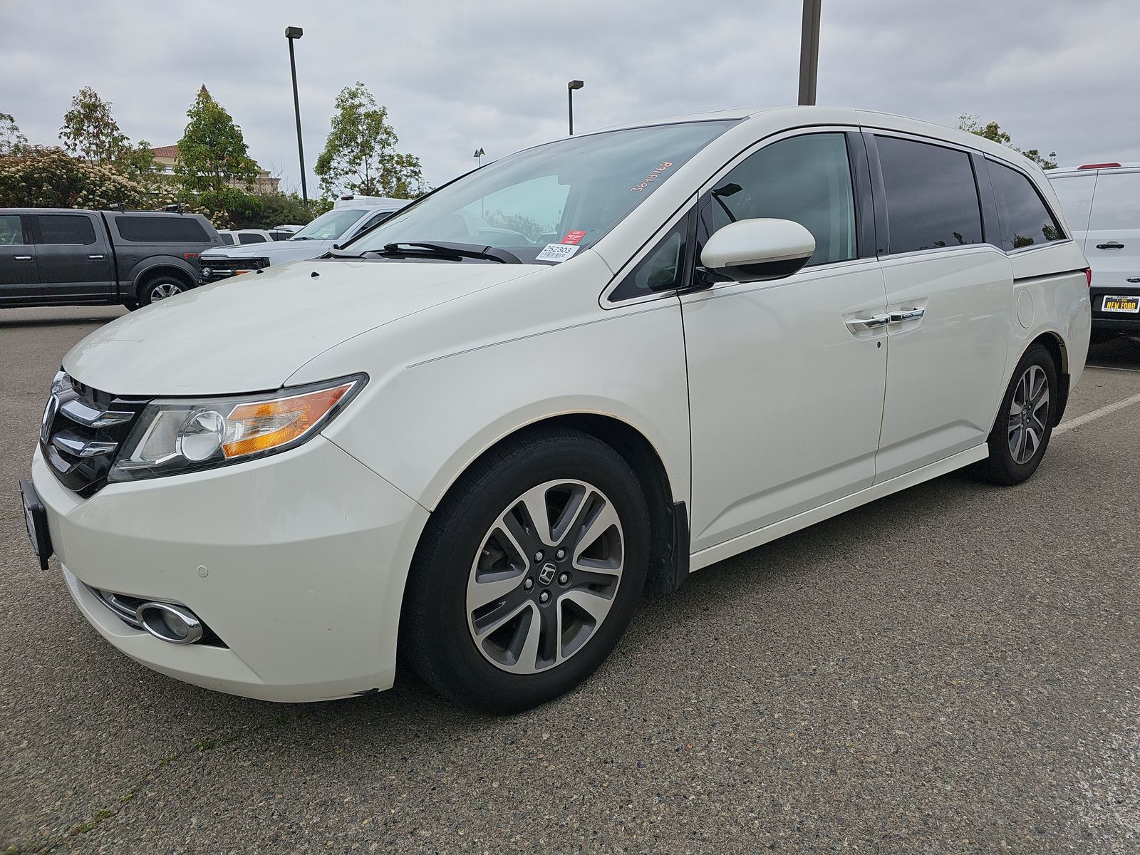 2014 Honda Odyssey Touring Elite FWD