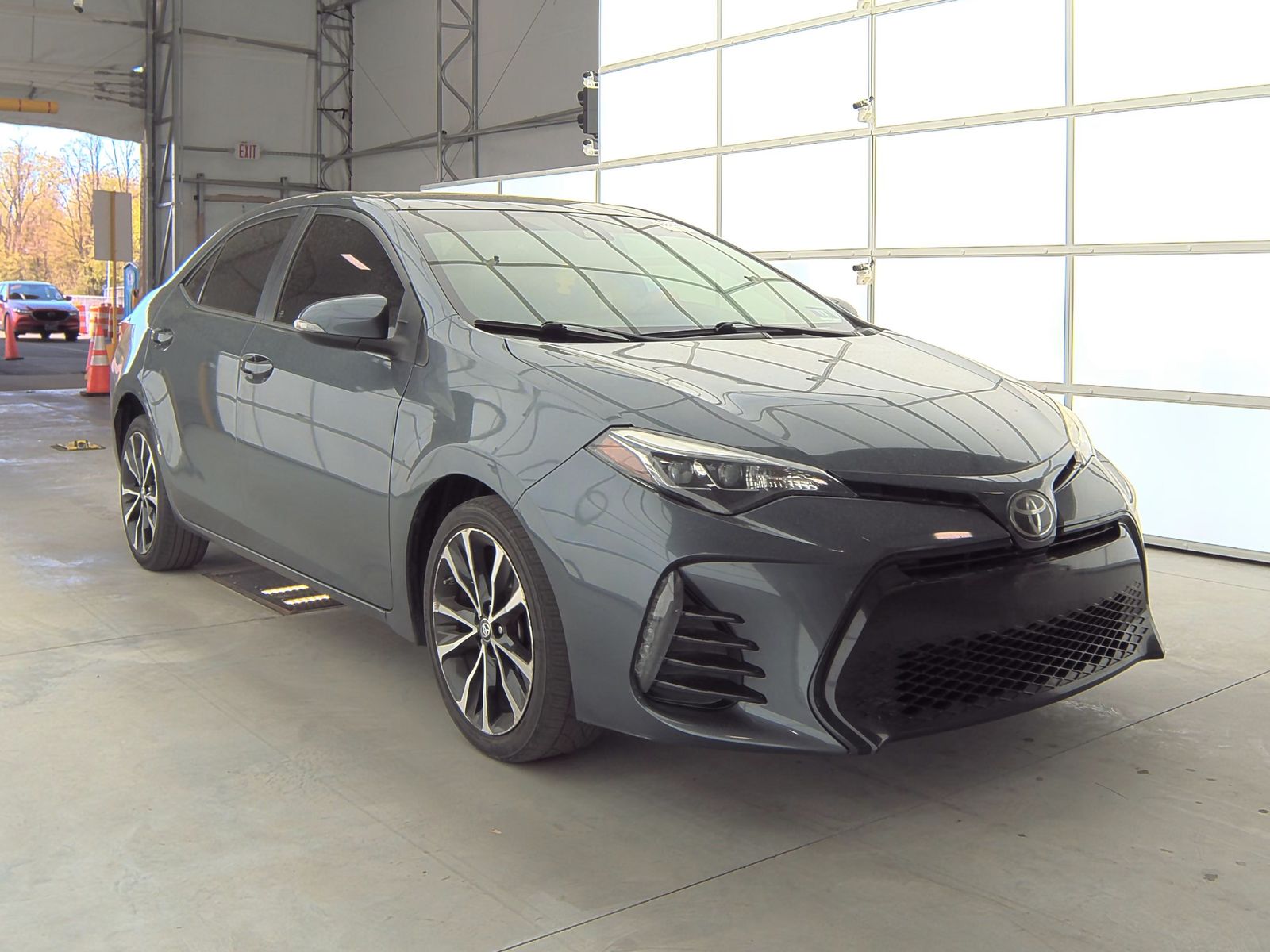 2017 Toyota Corolla SE FWD