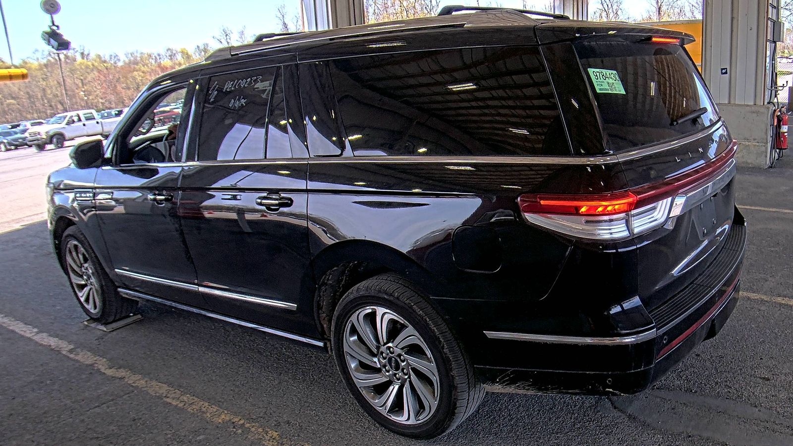 2023 Lincoln Navigator L Reserve AWD