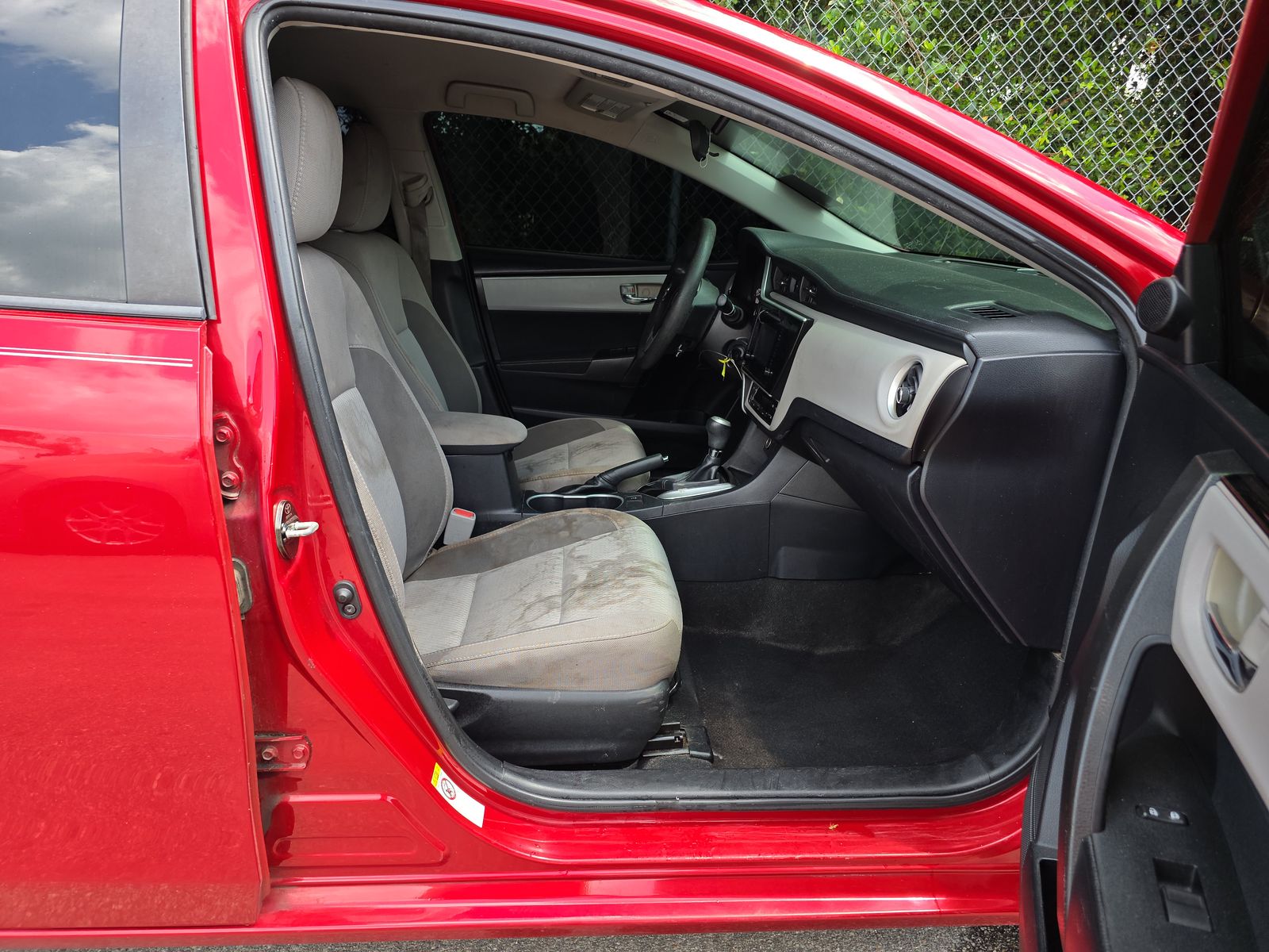 2018 Toyota Corolla LE FWD