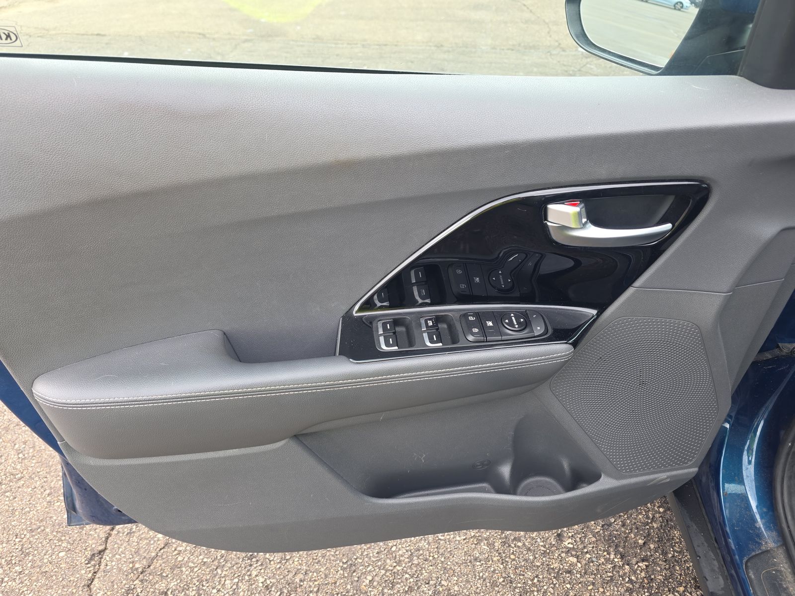 2021 Kia Niro LXS FWD